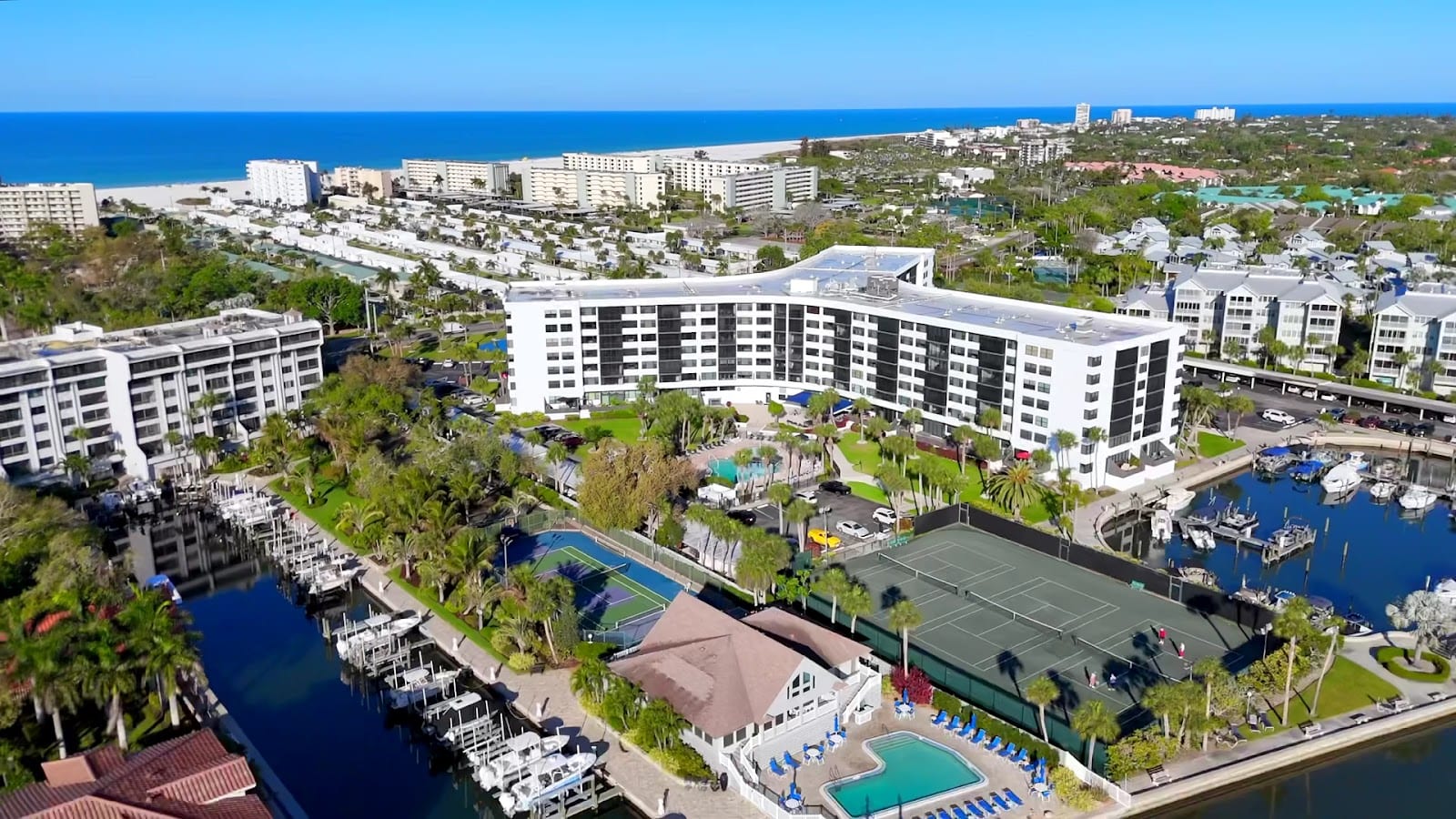 Harbor Towers Yacht & Racquet Club., photo 3