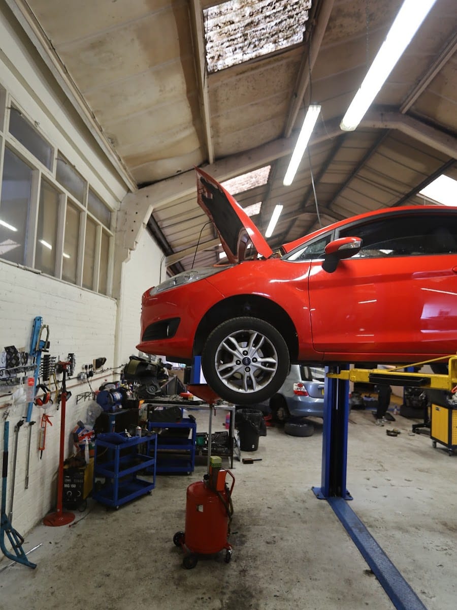 Mario's Garage Norwich LTD