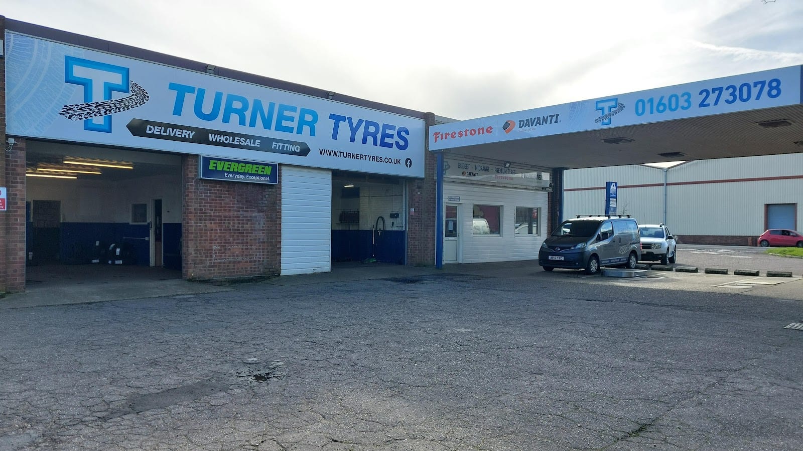 Turner Tyres, photo 2