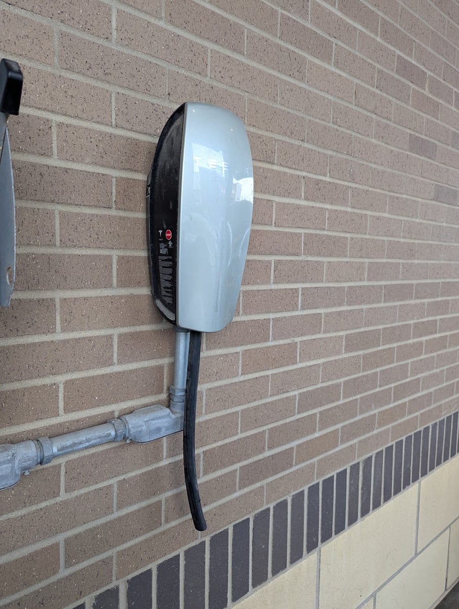 Tesla Destination Charger, photo 2