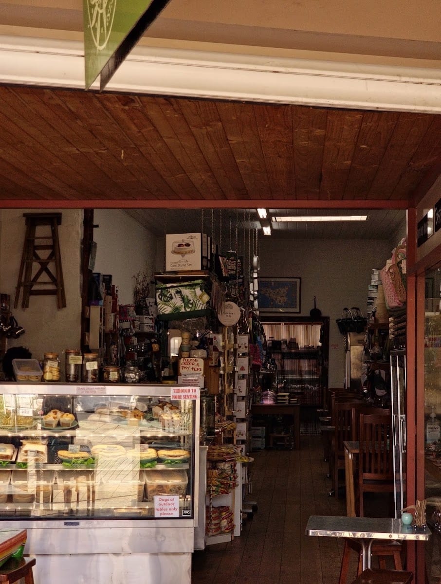 La Casa Nostra Deli, photo 2