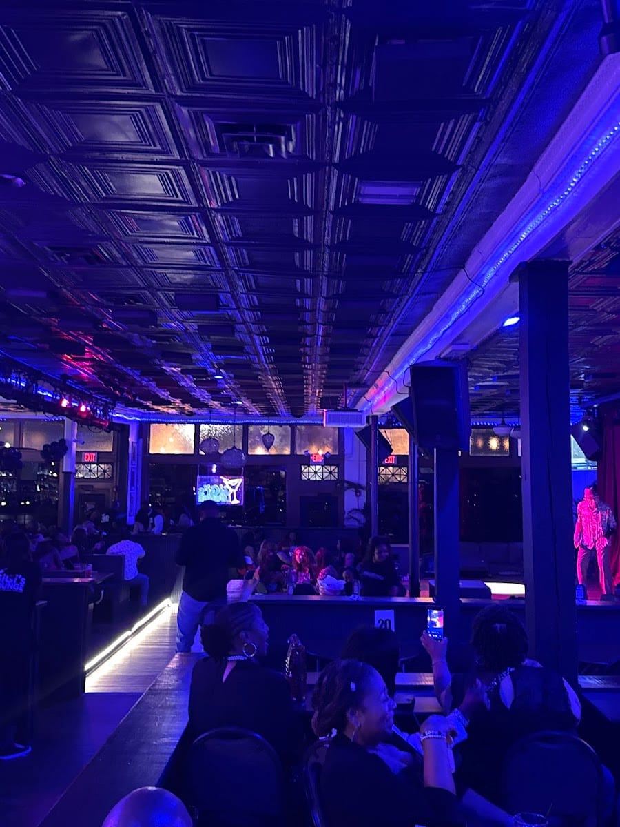 GiGis Lounge