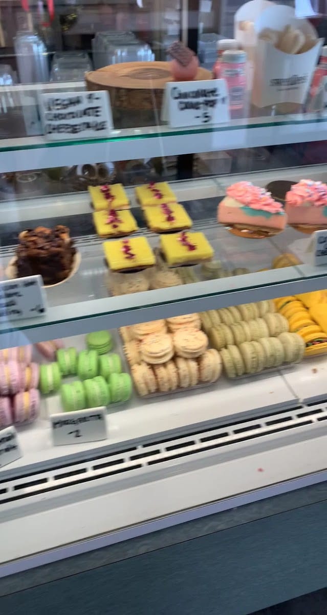 Sweet Dee’s Bakeshop, photo 3