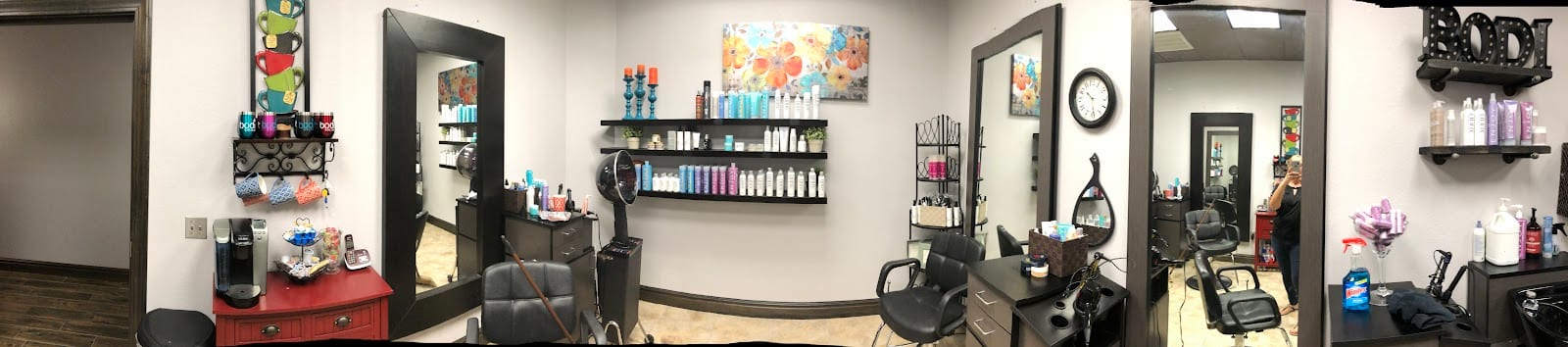 Krista@Salon Lofts, photo 3