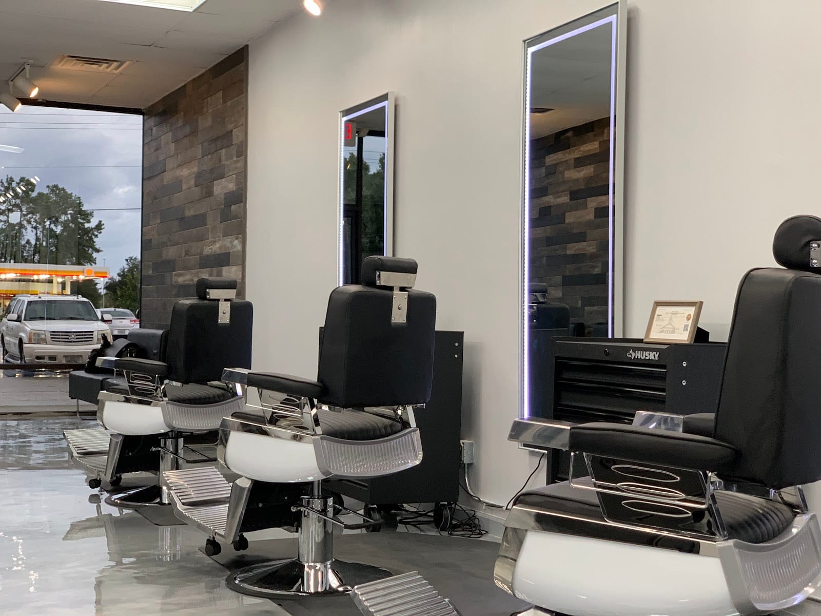 A PERFECT TOUCH BARBERSHOP, photo 2