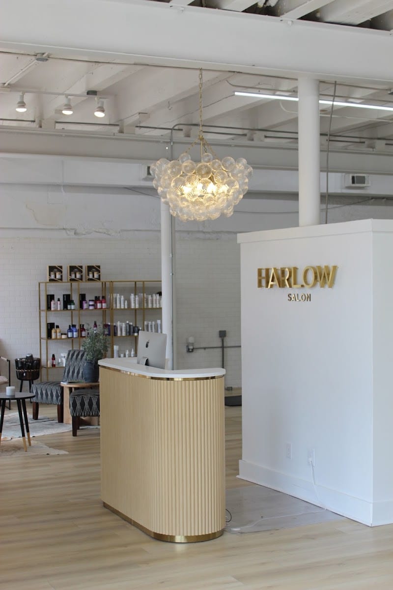 Harlow Salon, photo 2