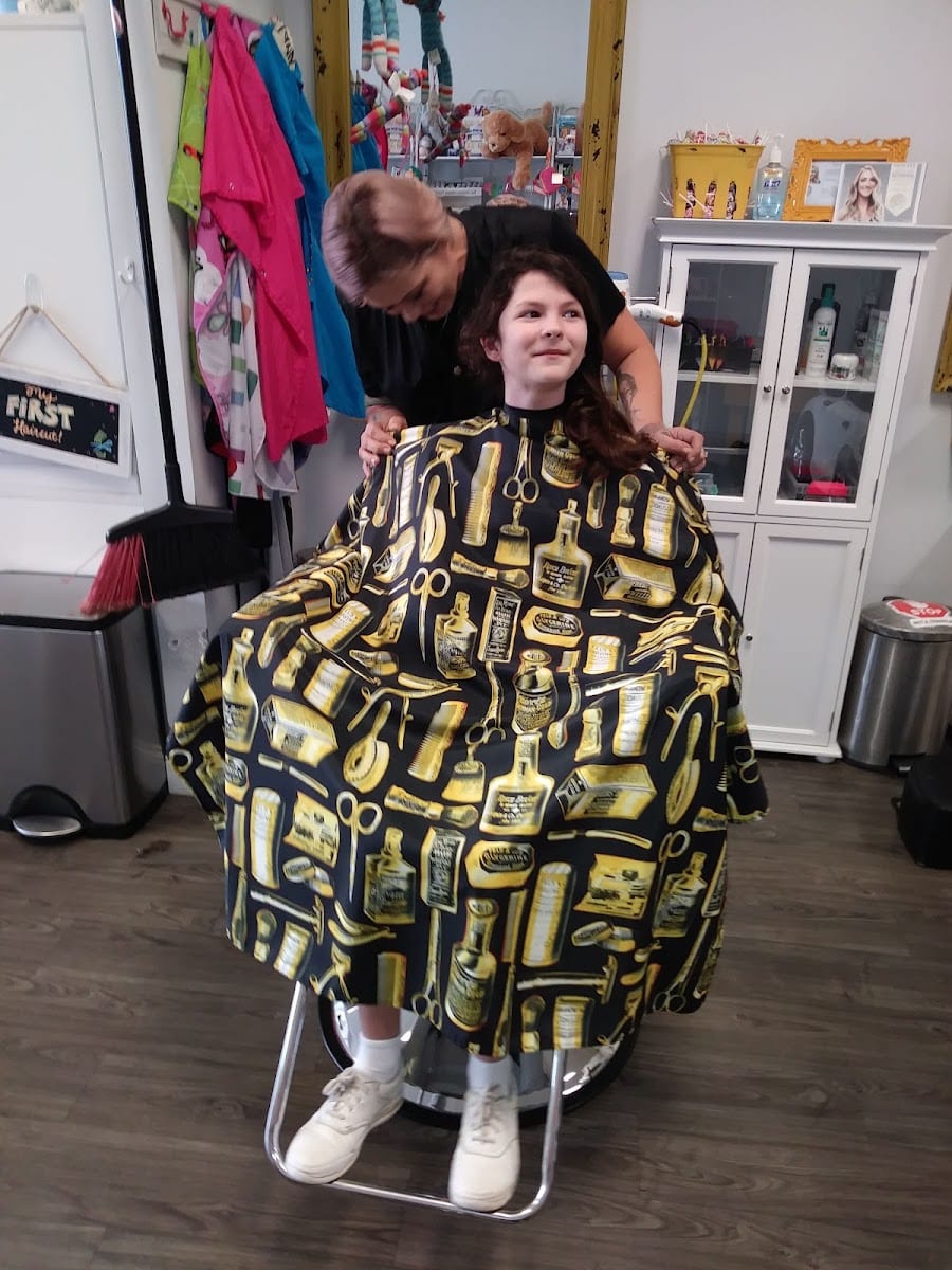 Knots Salon, photo 4