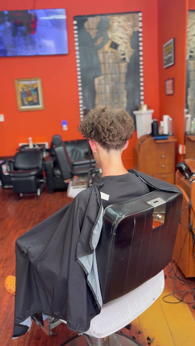 1048 Barber Lounge