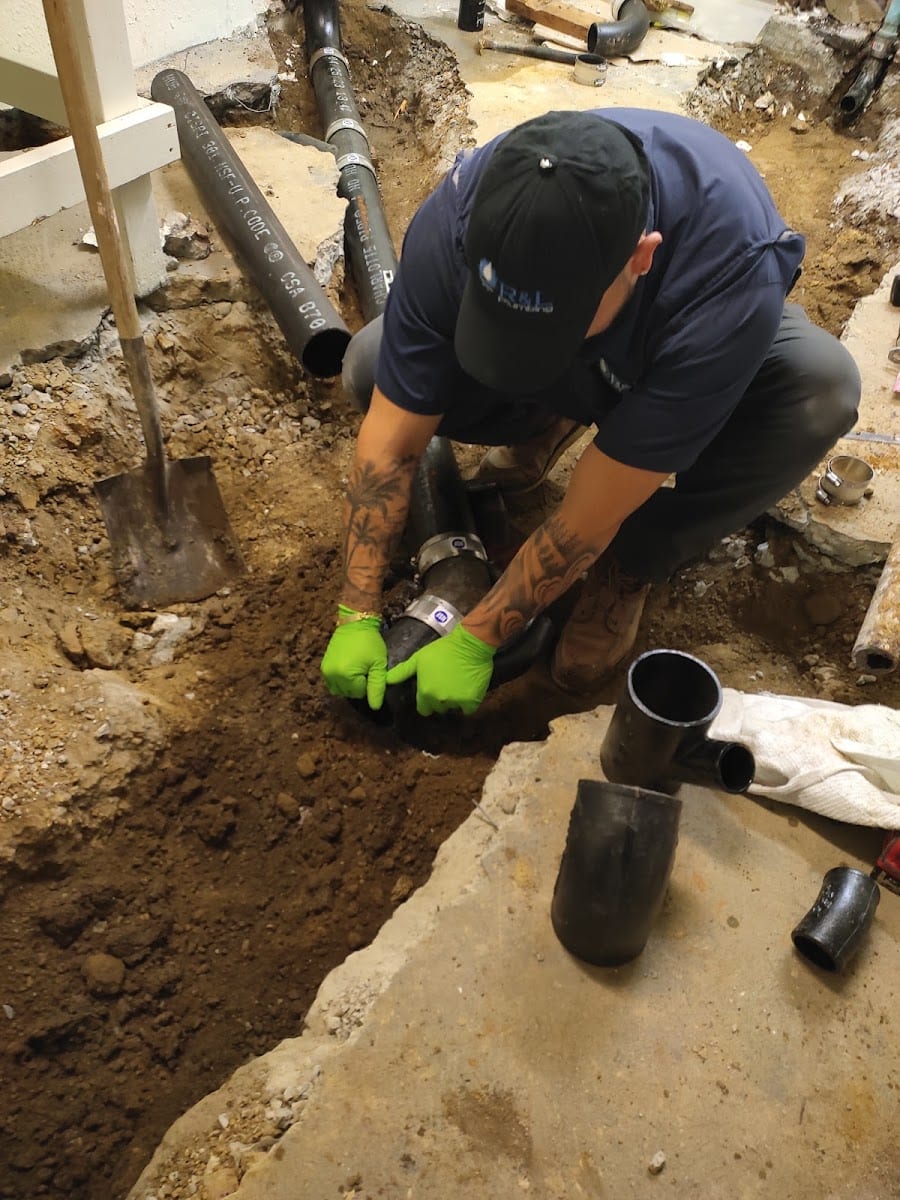 R & L Plumbing