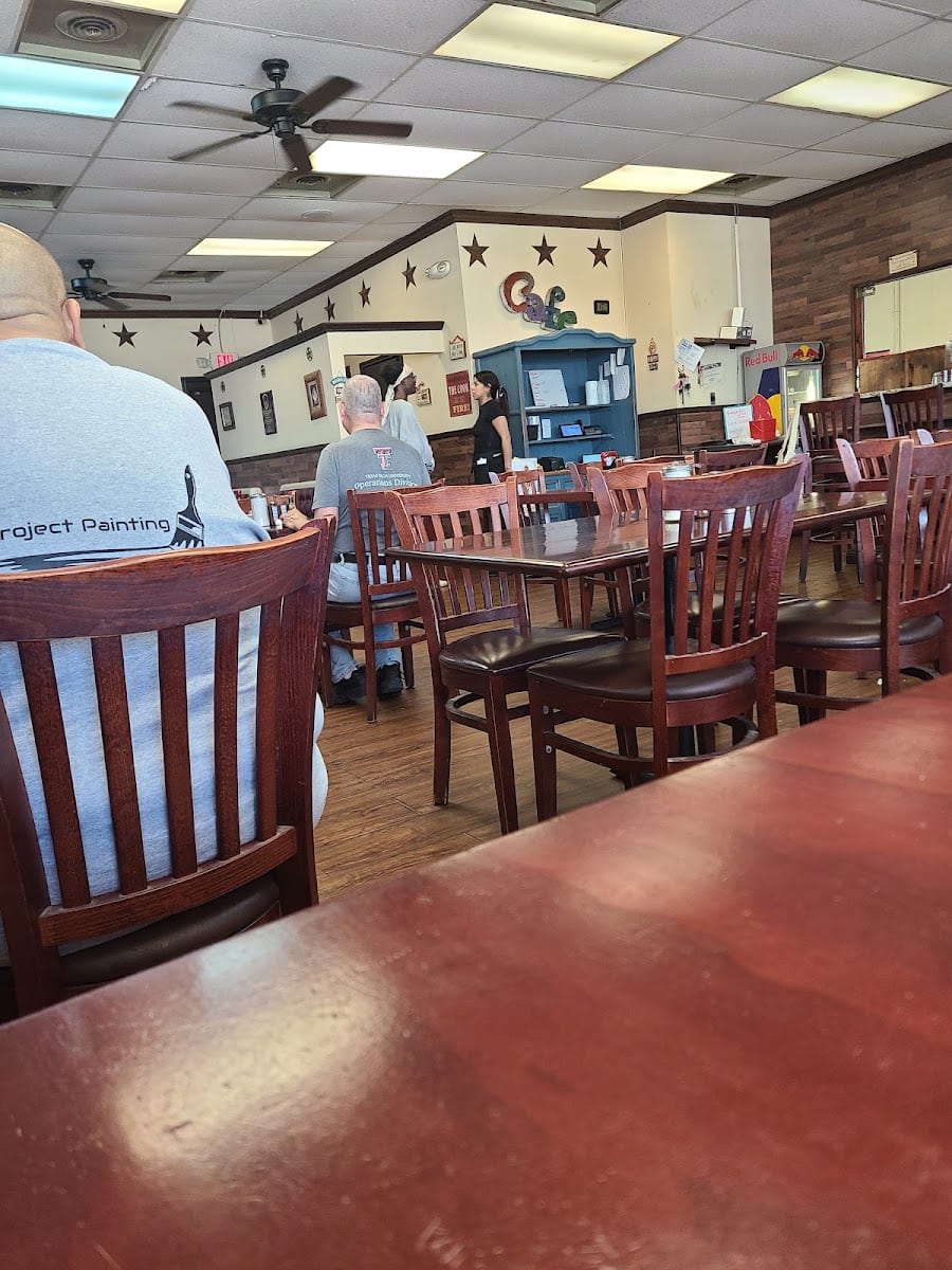 George's Cafe - 4th St., photo 4