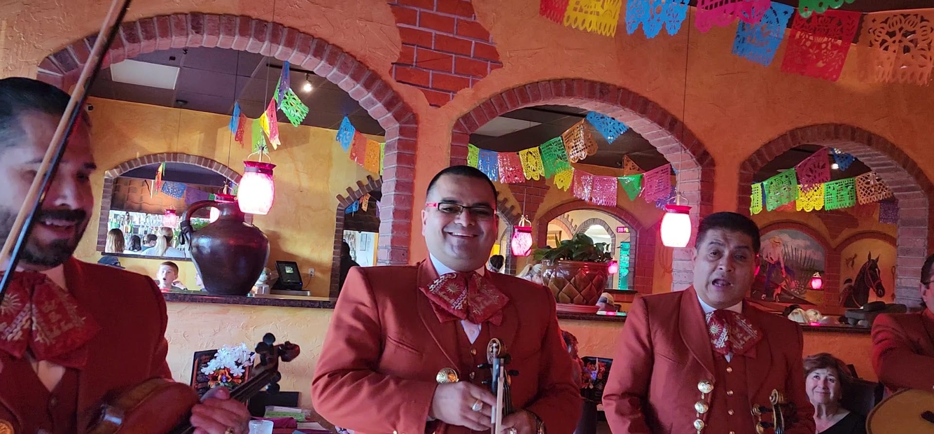 Los Dos Potrillos Mexican Restaurant, photo 2