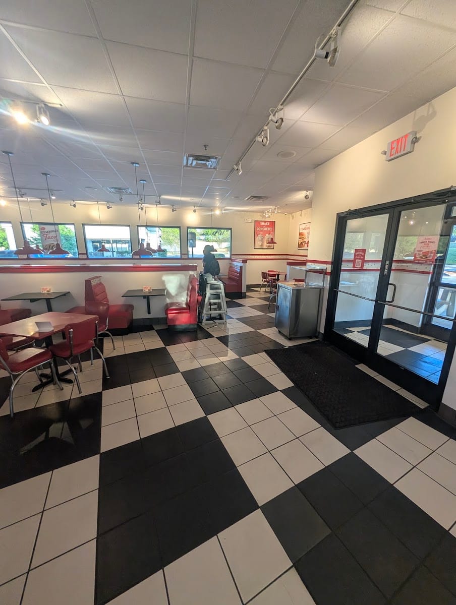 Freddy's Frozen Custard & Steakburgers, photo 4