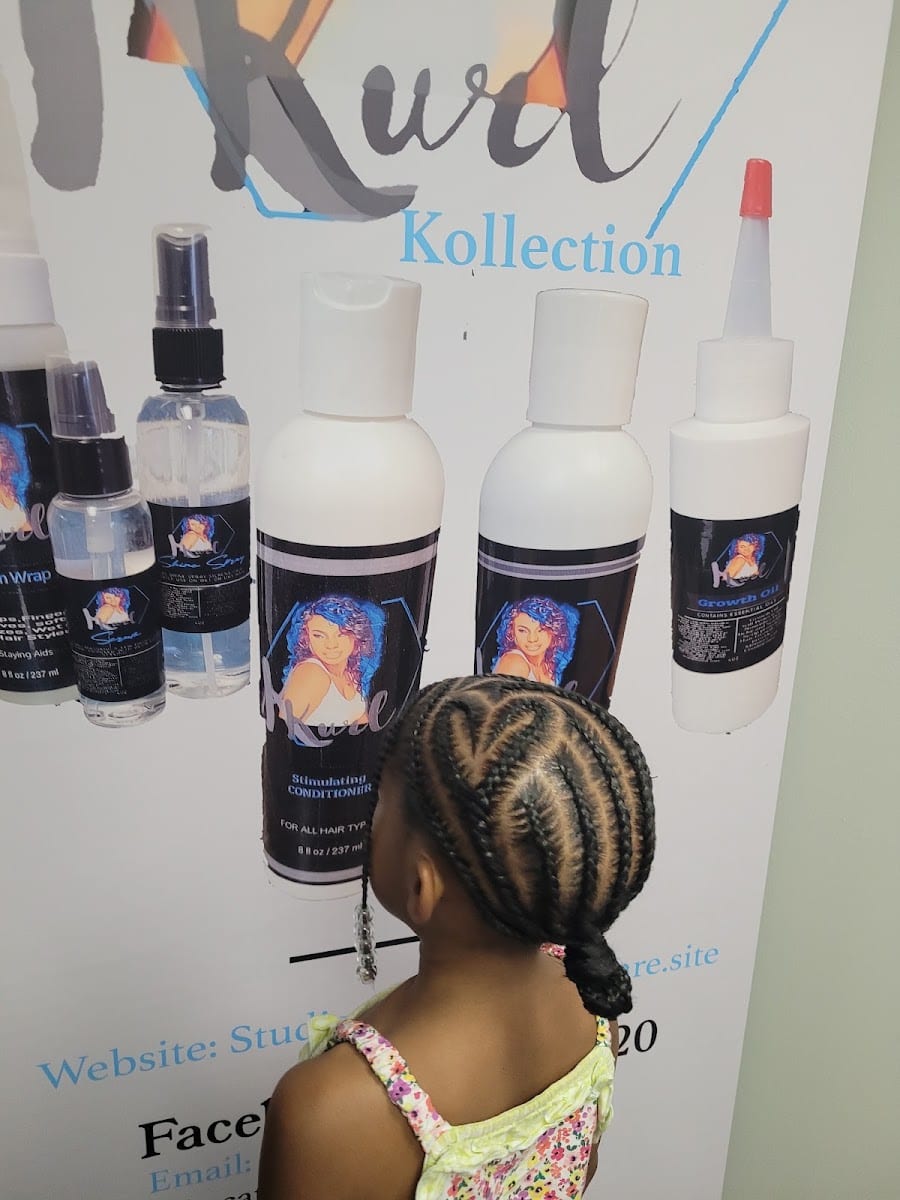 Studio 2020 Salon, photo 2