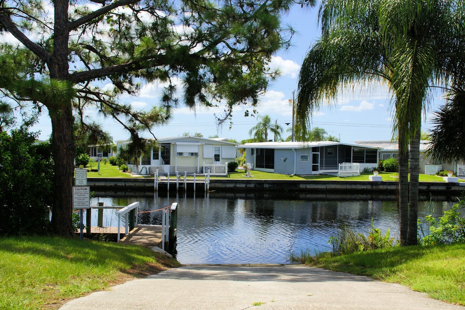 La Casa Mobile Home Park, photo 2