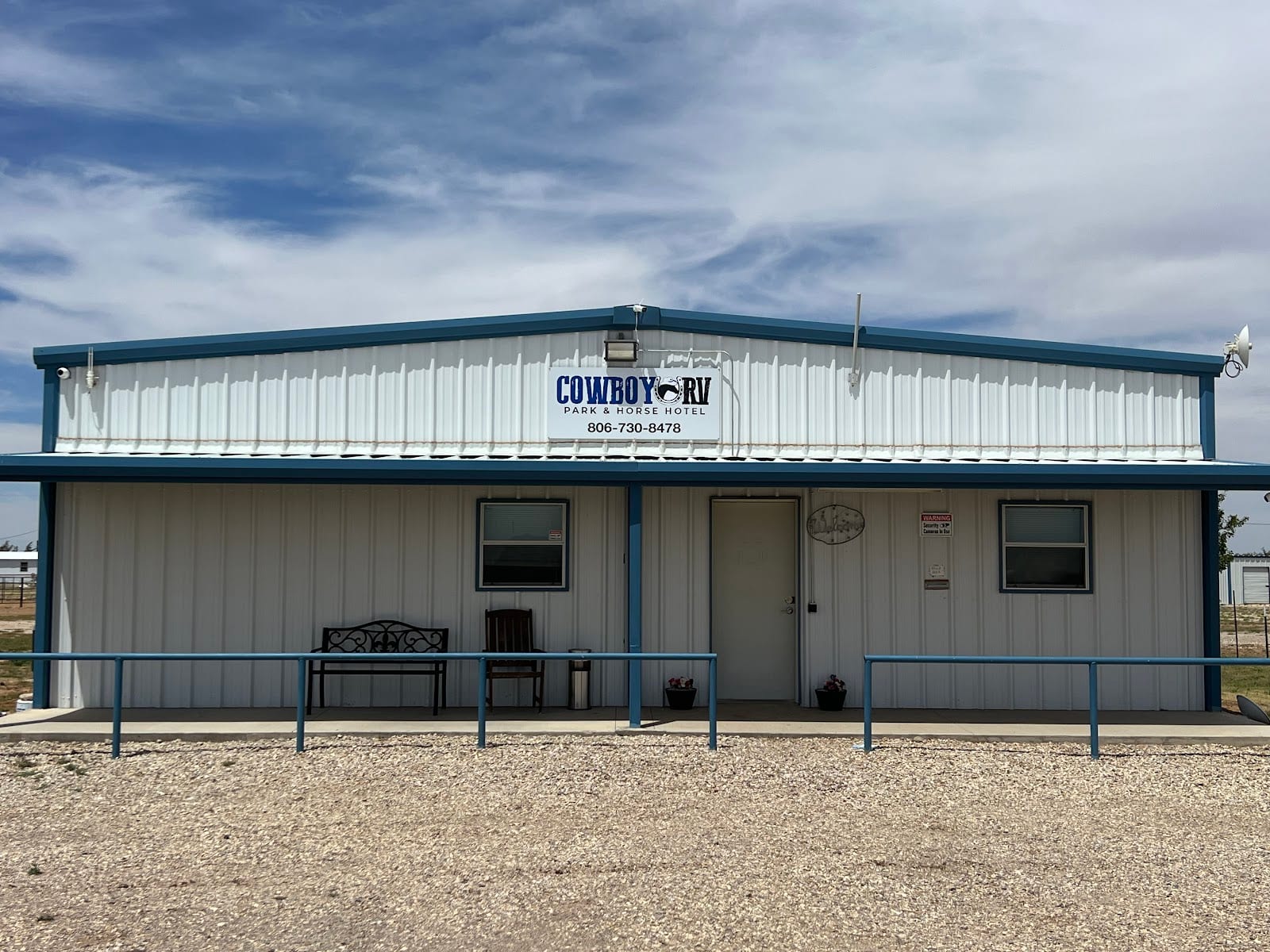 Cowboy RV Park and Horse Hotel, photo 2