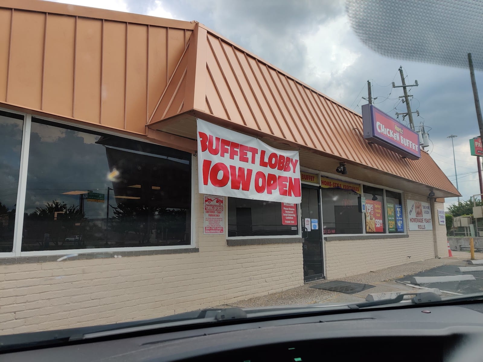 Hartz Chicken Buffet, photo 2