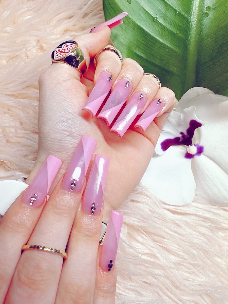 Royalty Nails Lounge