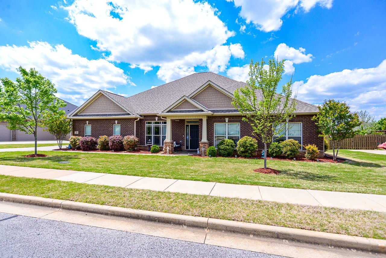Rebekah Rose, RE/MAX Unlimited
