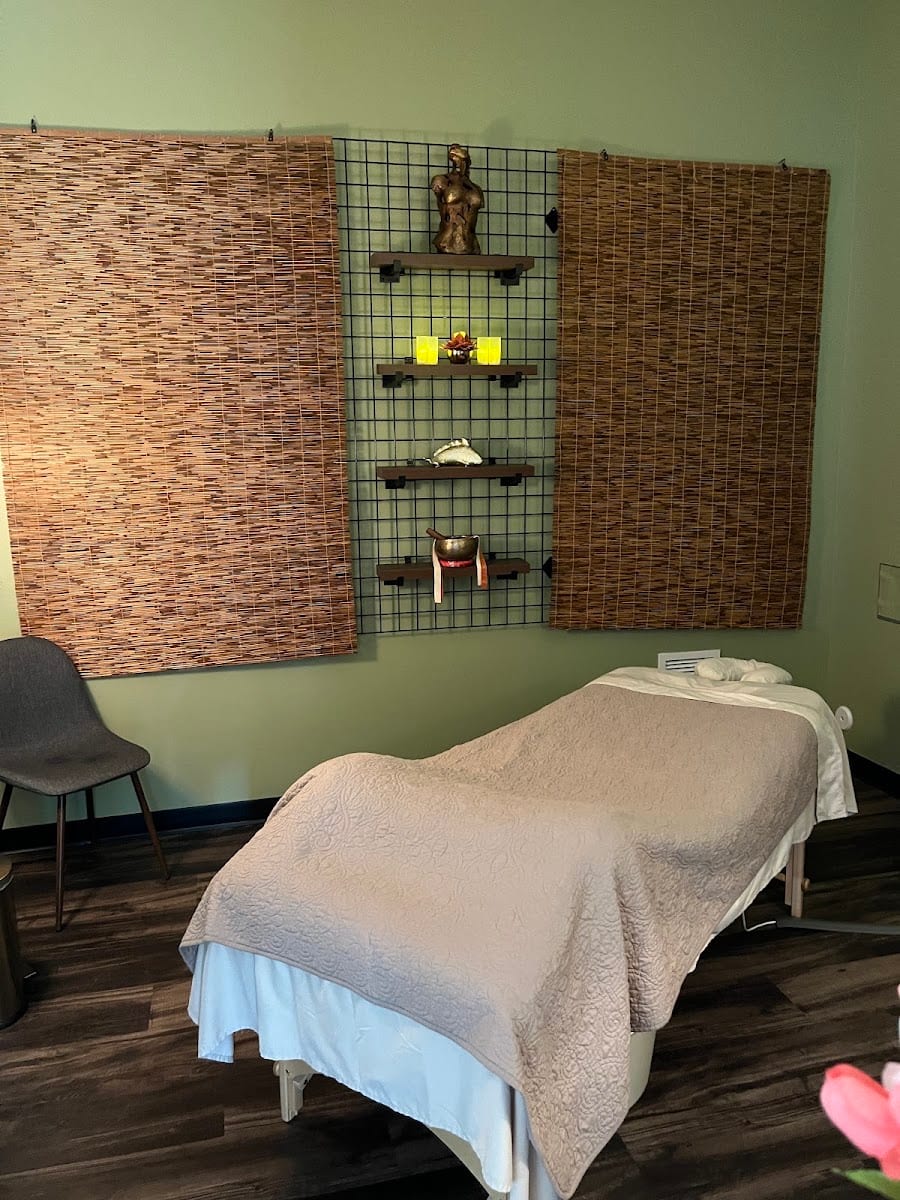 Quiet Waters Wellness at Phenix Salon Suites, photo 2