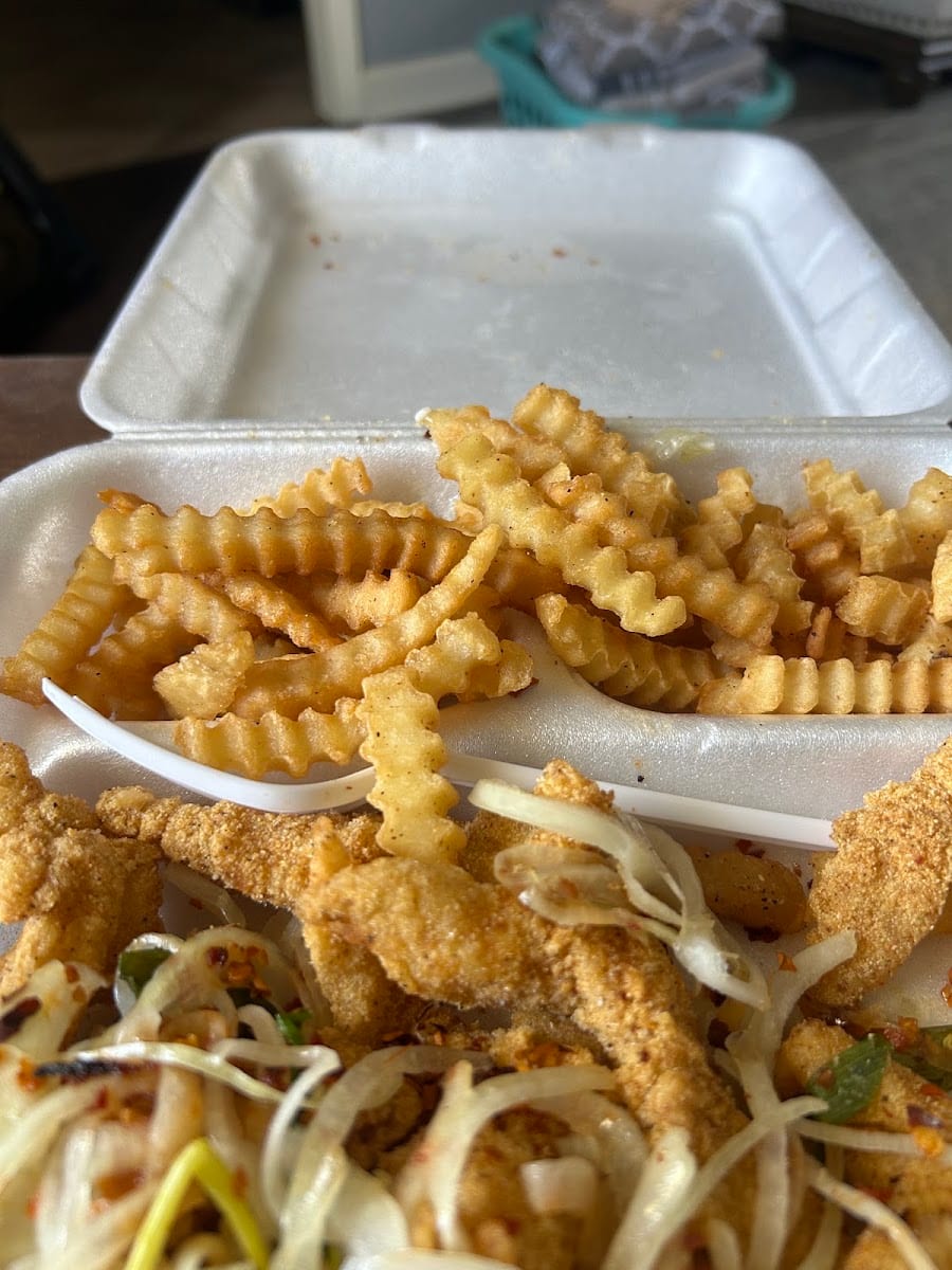 Henry's Seafood and Wings