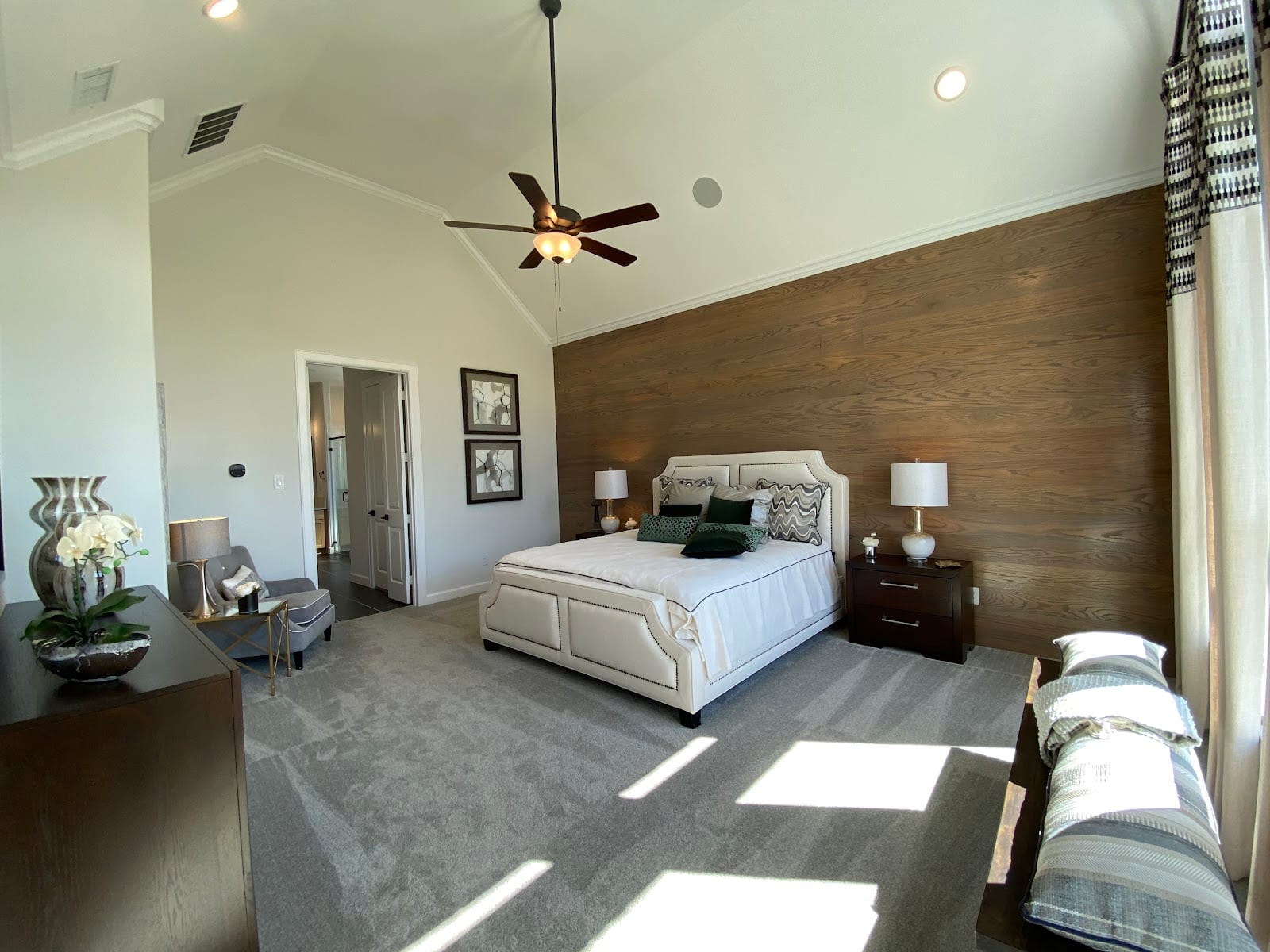 Green Meadows Amenity Center, photo 3