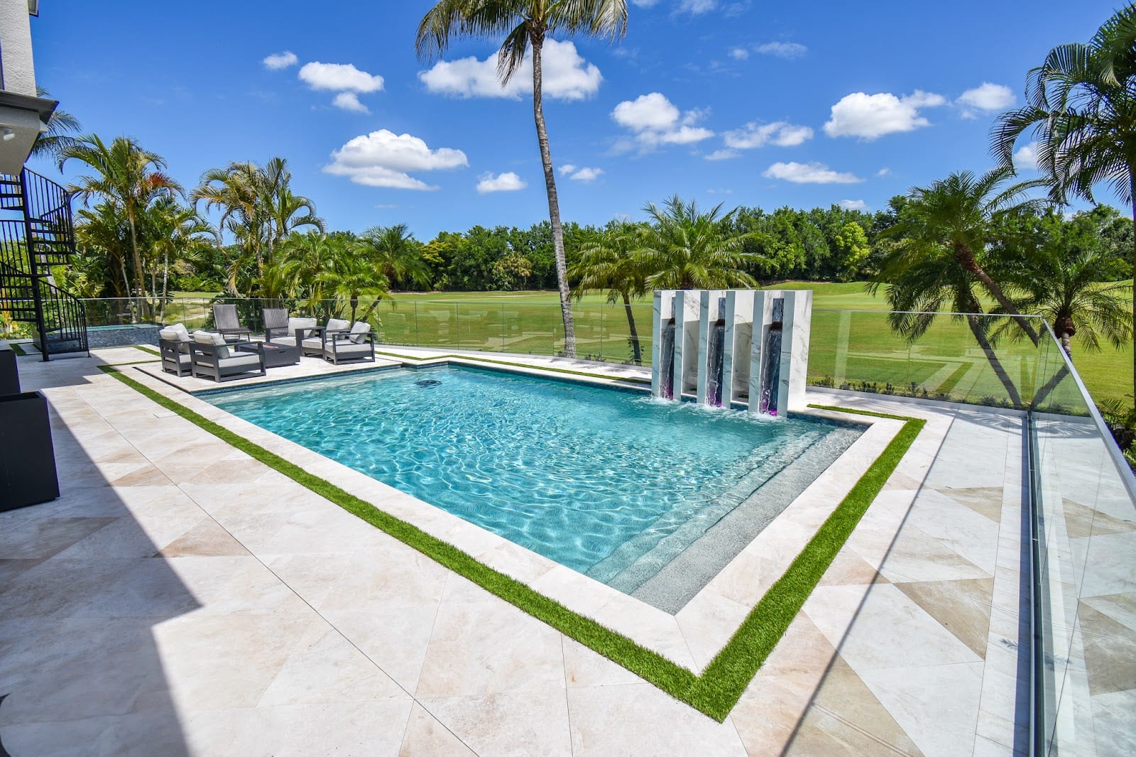 Superior Pools of Southwest Florida Inc.