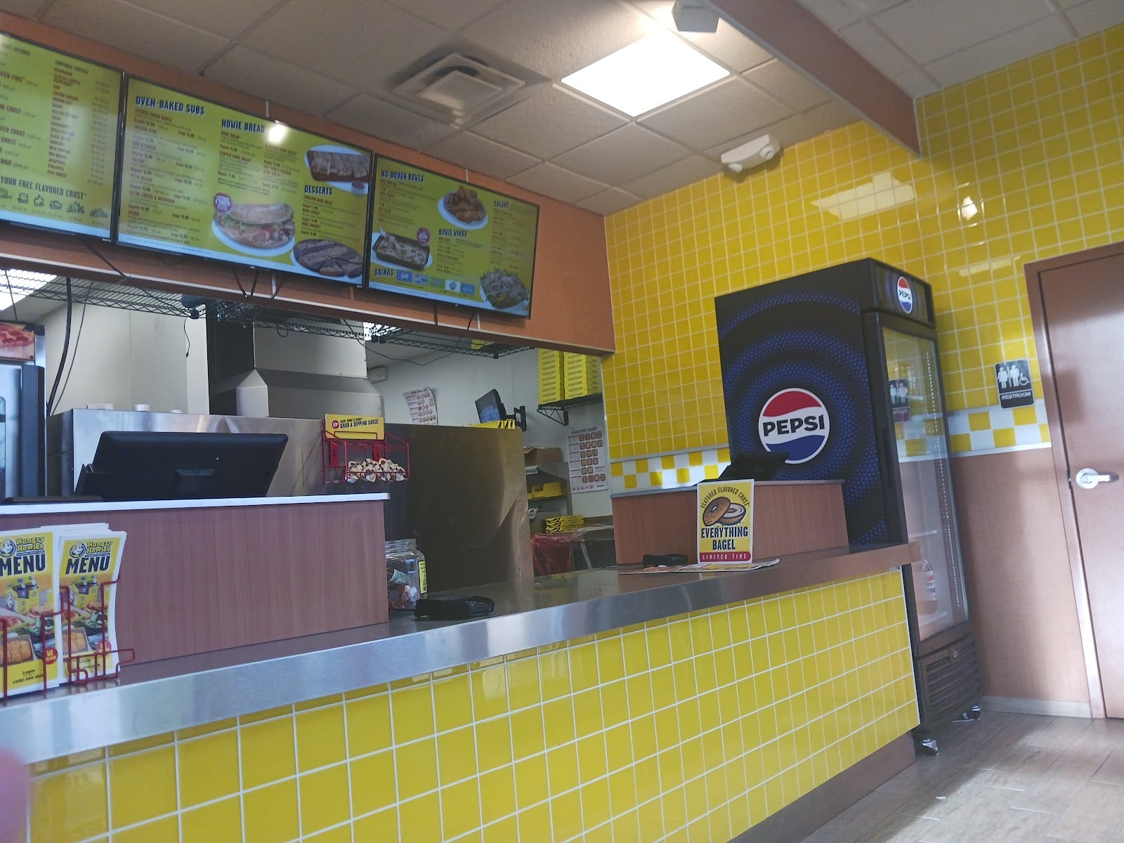 Hungry Howie's Pizza, photo 4