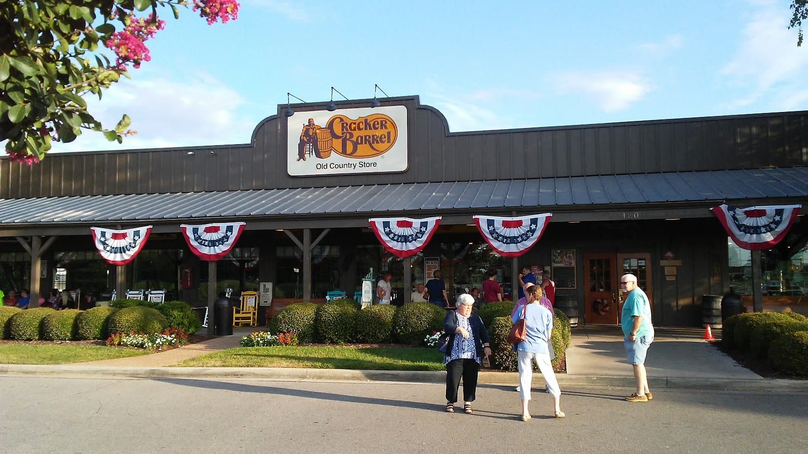Cracker Barrel Old Country Store