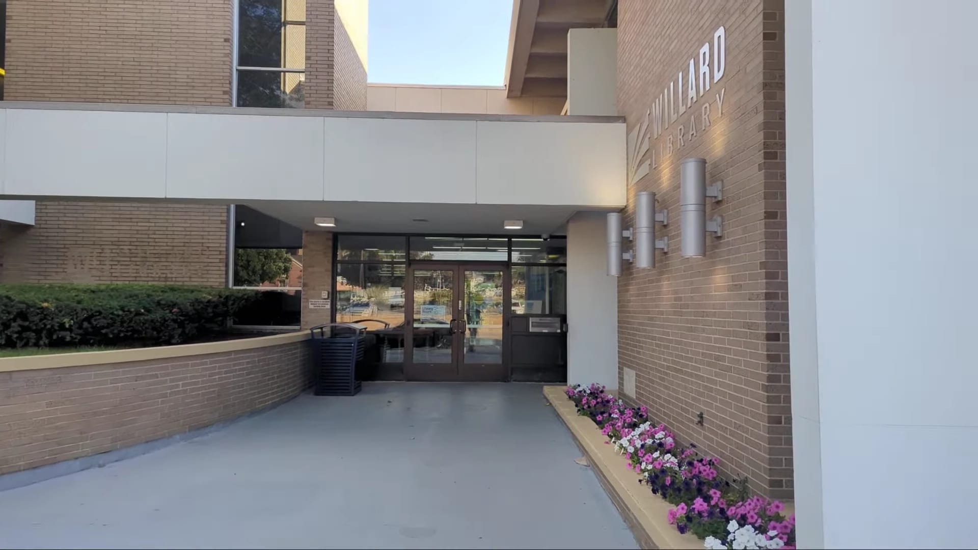 Willard Library, photo 2