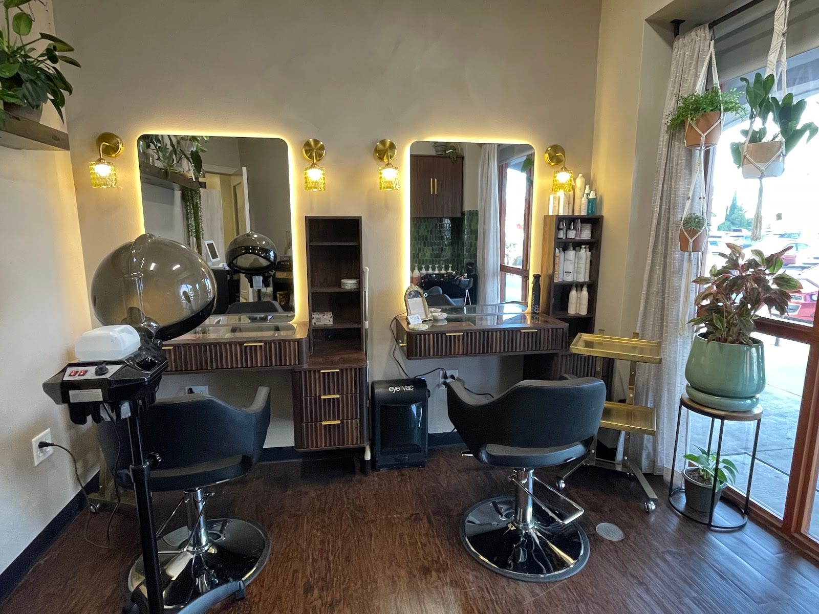 ReVibe Hair Salon, photo 2