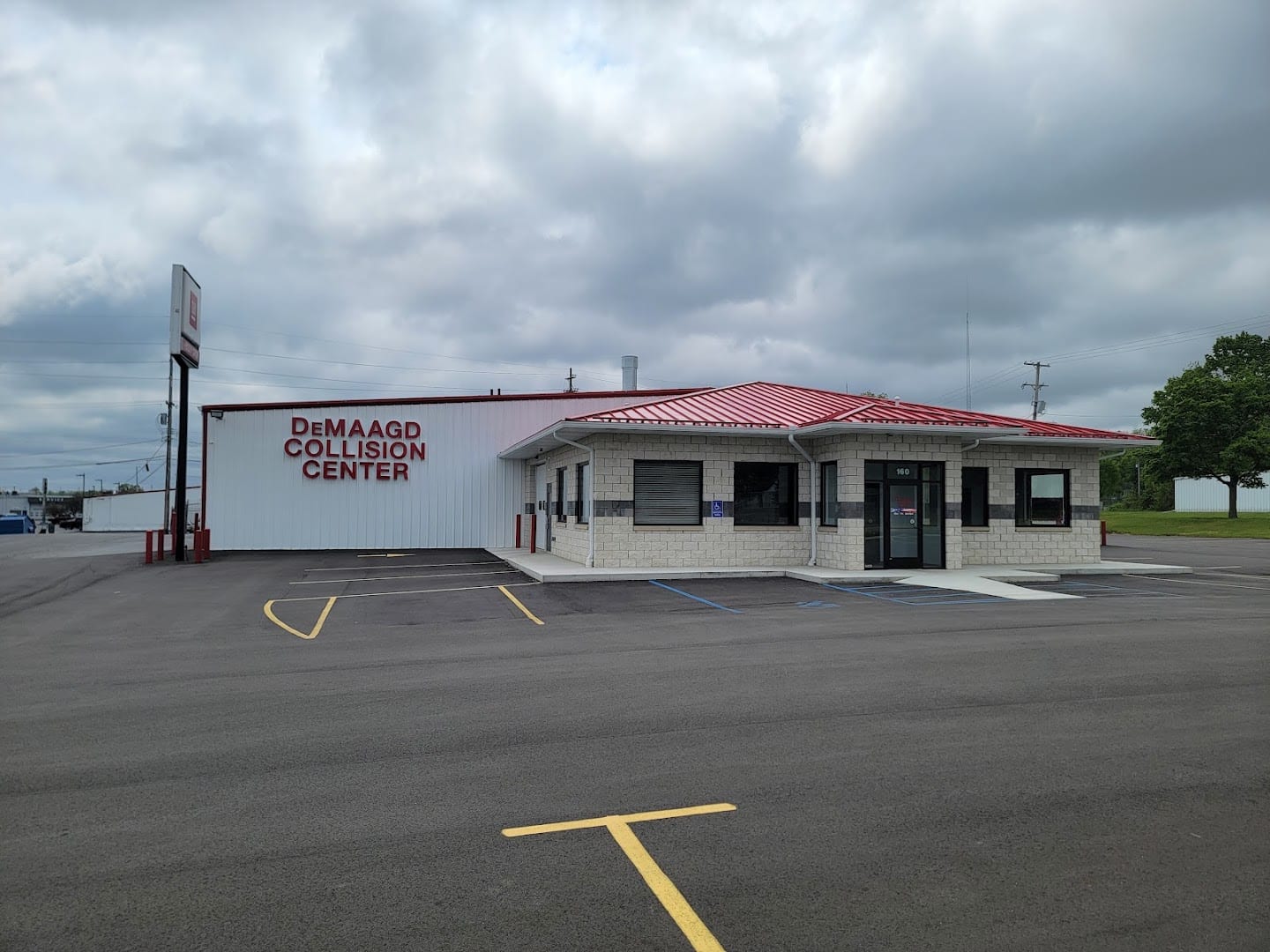 DeMaagd Collision Center - Auto Body Repair