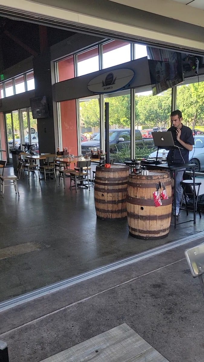 Left Coast Brewing Co. - Tasting Room, Smokehouse & Distillery Irvine, photo 3