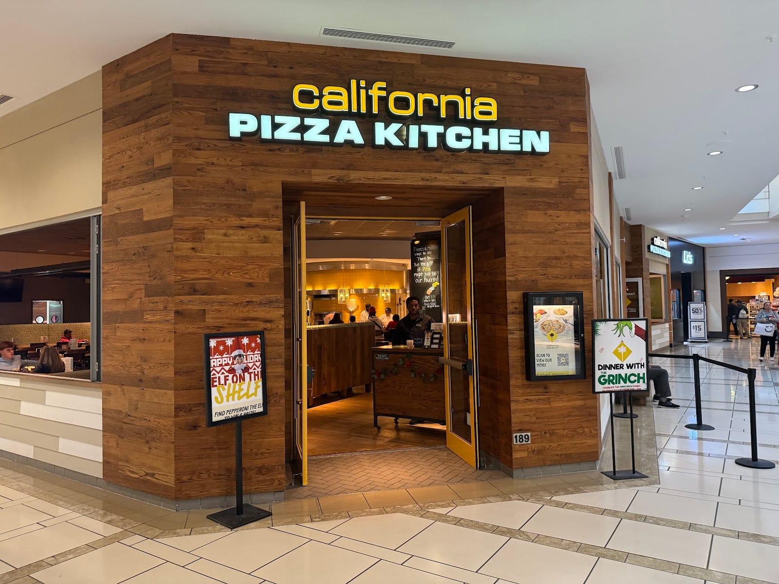 California Pizza Kitchen at International Plaza, photo 2