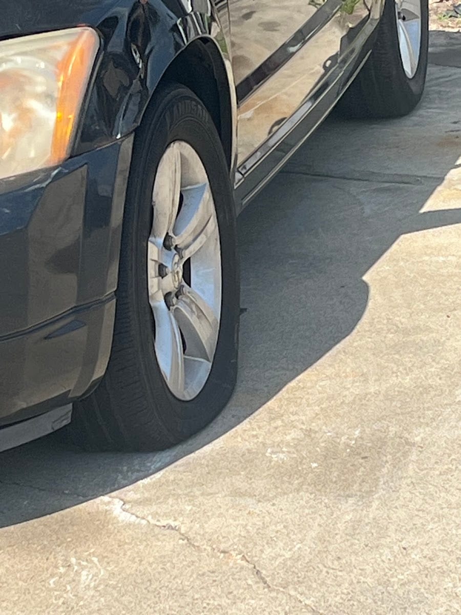 Leger Auto Body, photo 2