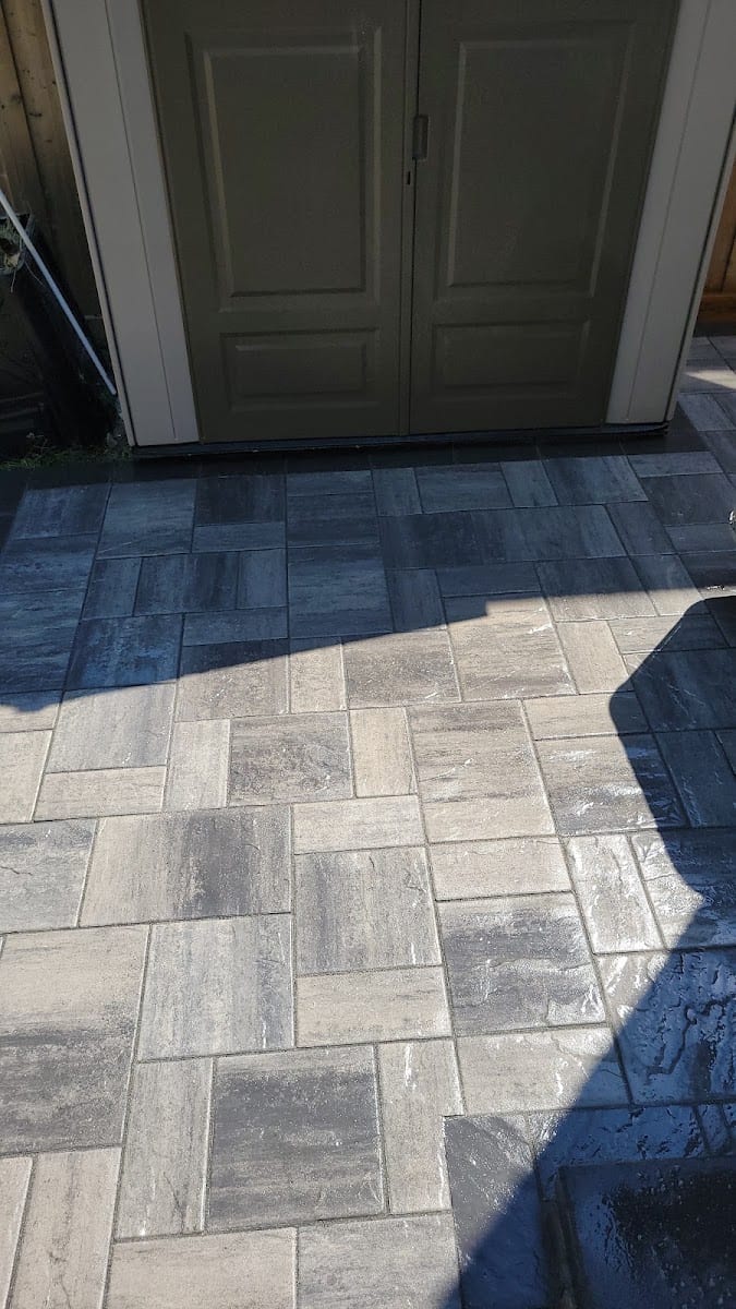 J.E. Landscape Design