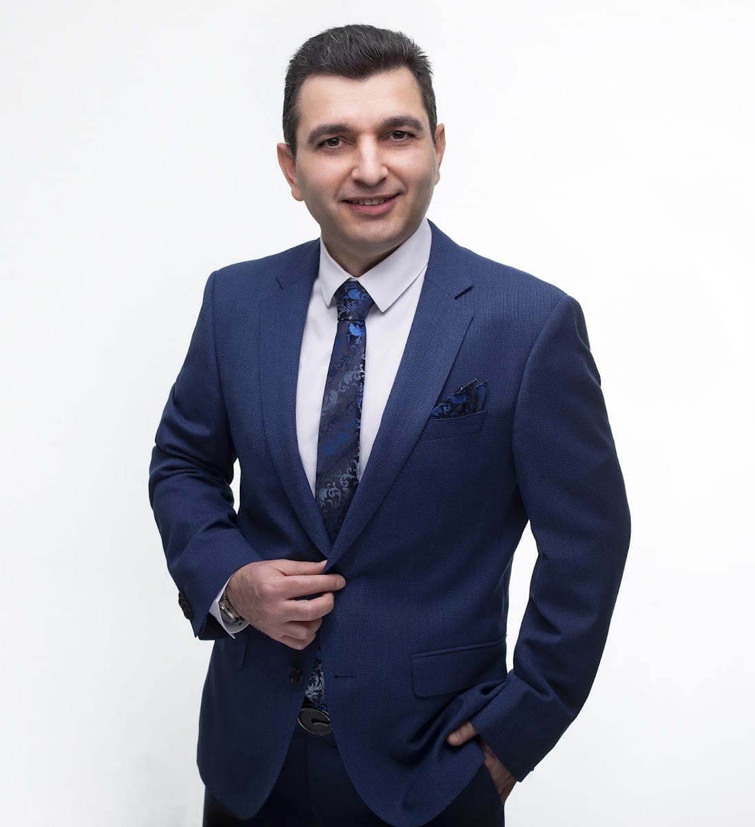 Hossein Vanishoja - Toronto Realtor Broker