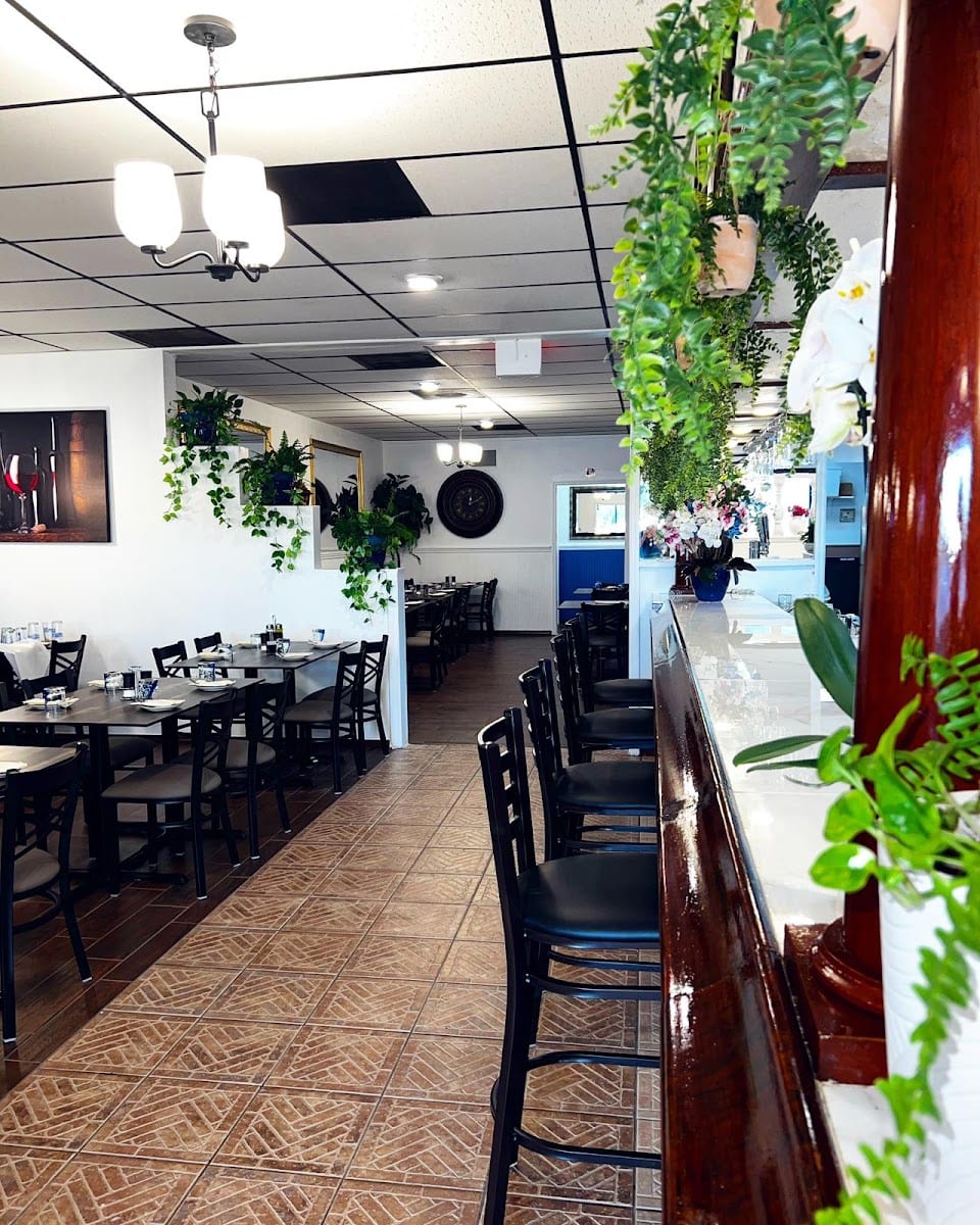 Djonisi's Restaurant, photo 2