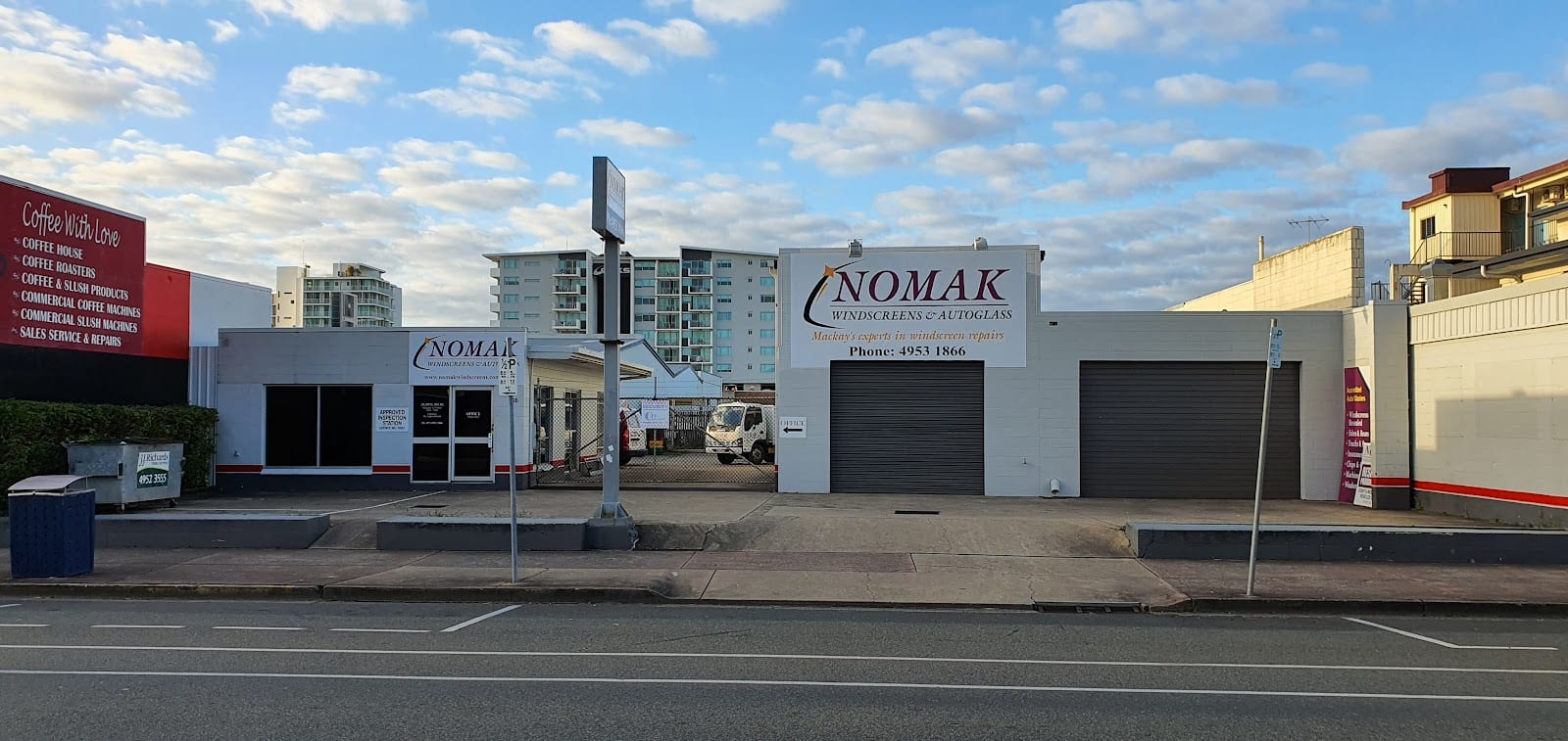 Nomak Windscreens & Autoglass, photo 2