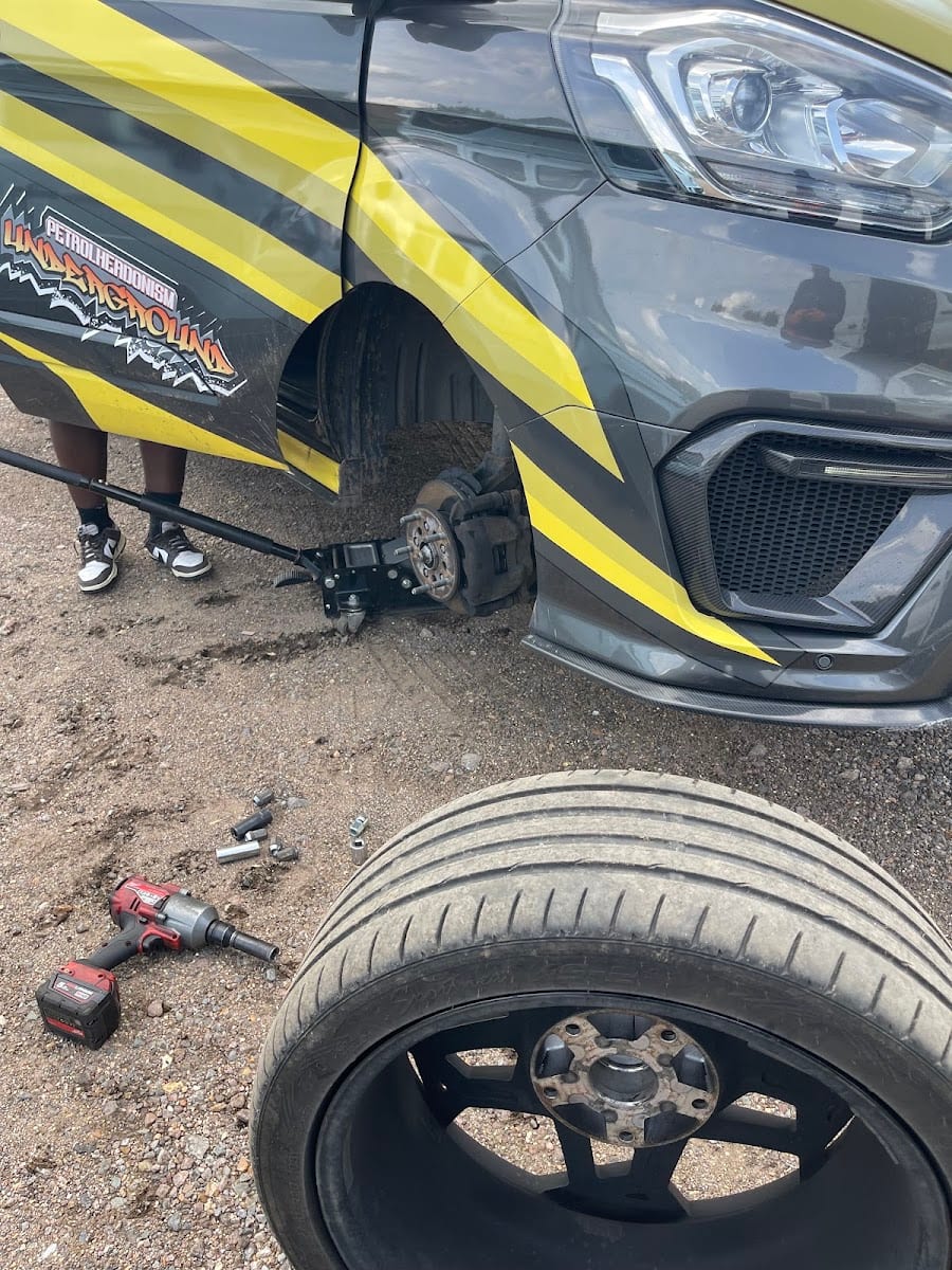 Mobile Tyreman 24/7 MAX Tyres Redbourn Limited