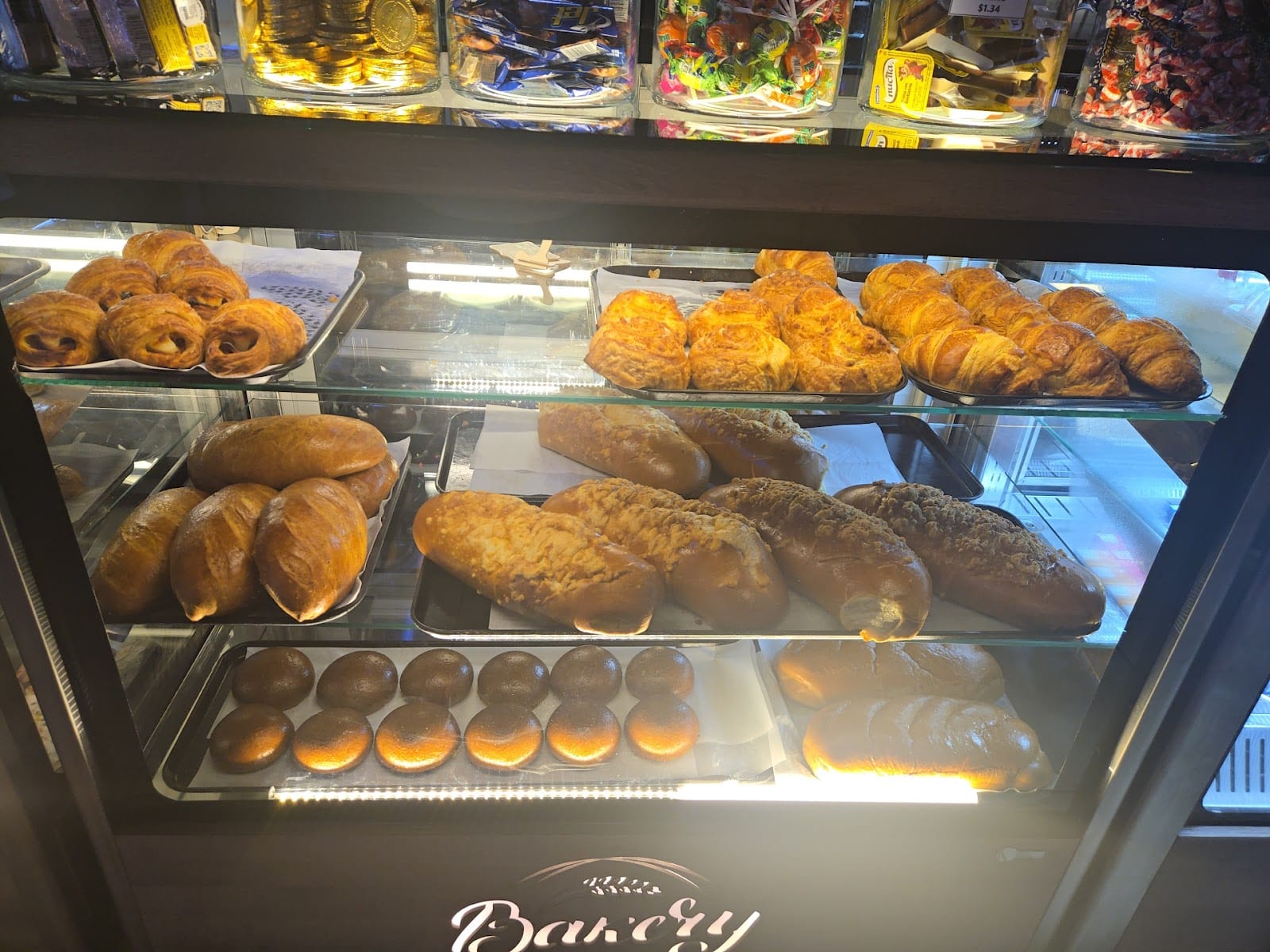 Restaurante La Hacienda & Bakery