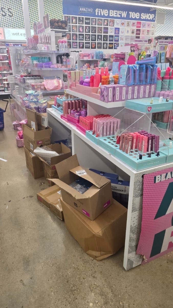 Five Below, photo 2