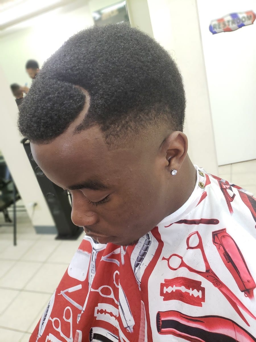 Headz up barber studio