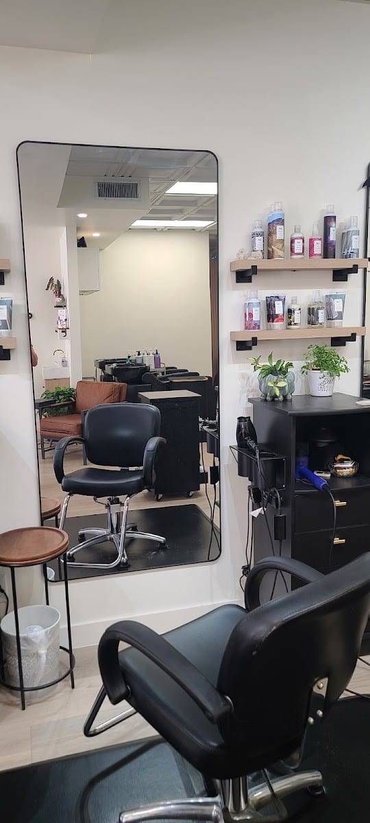 Salon Spectrum