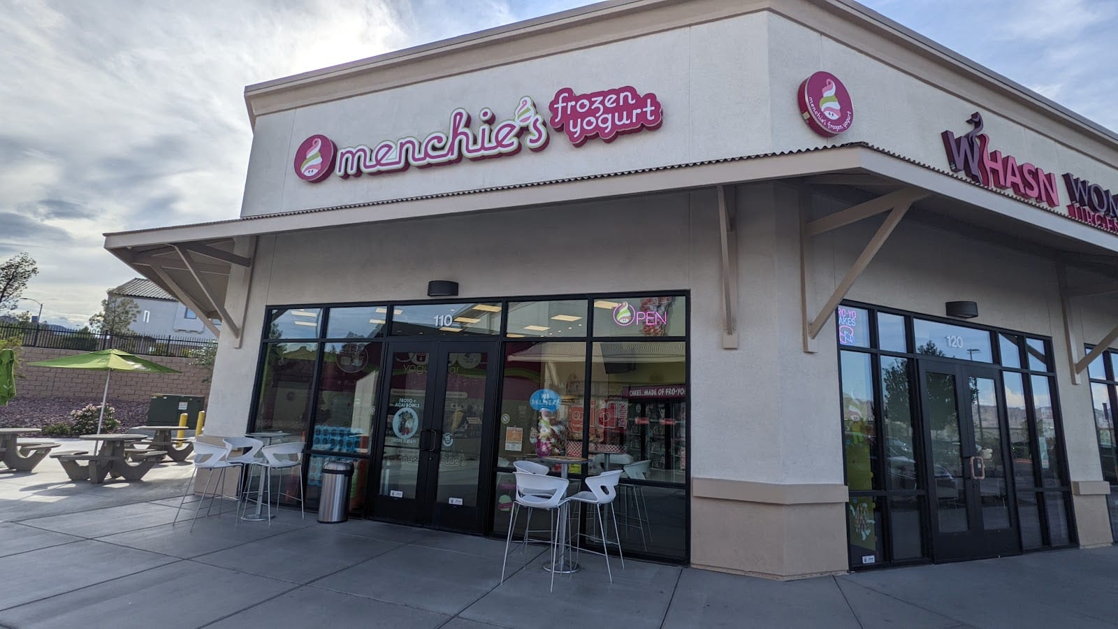 Menchie's Frozen Yogurt - Skye Canyon, photo 4