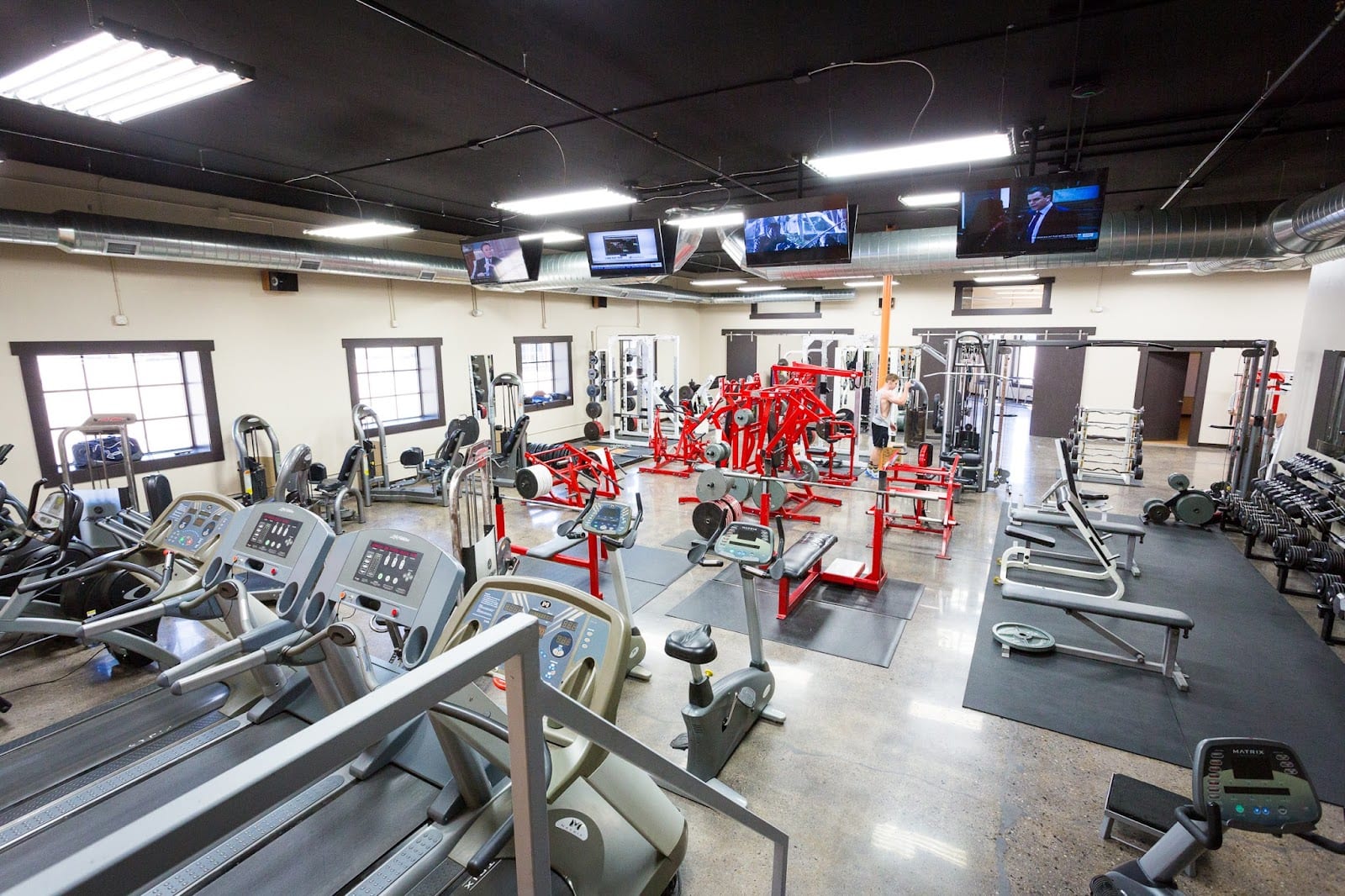 The Warehouse Health & Fitness, photo 2
