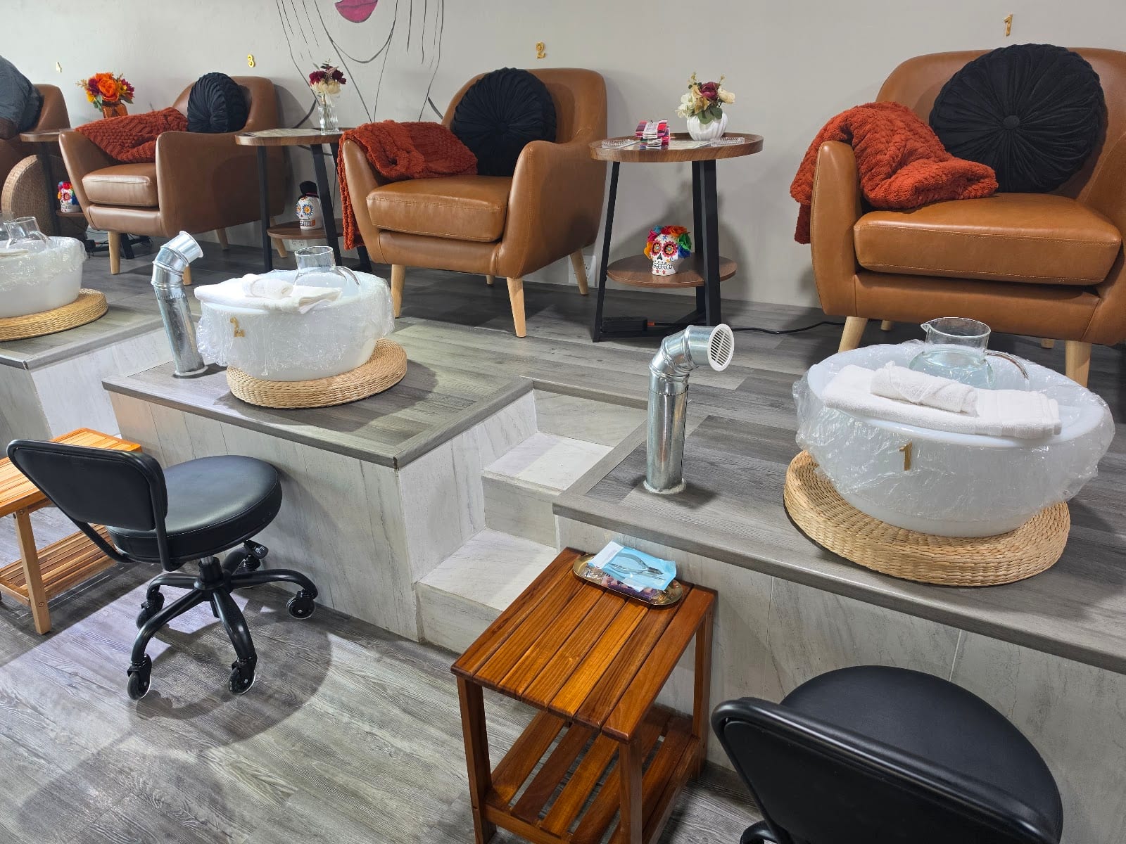 Divina Nail Lounge