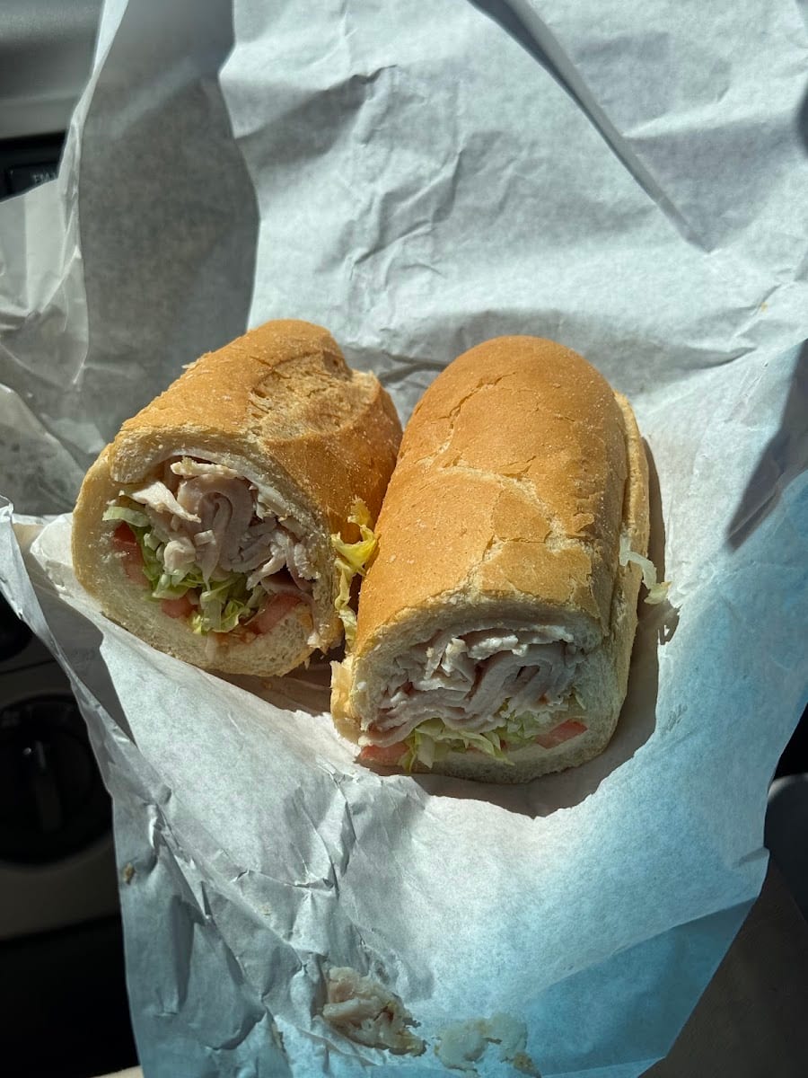 DeSimone Deli & Bakery