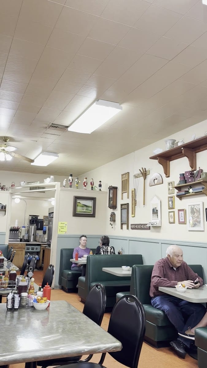 The Hungry Fox Restaurant & Country Store, photo 3
