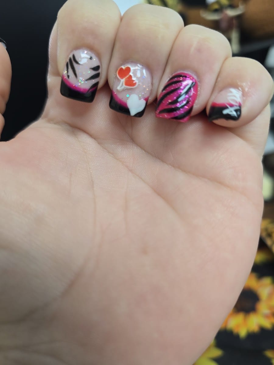Sunny Nails