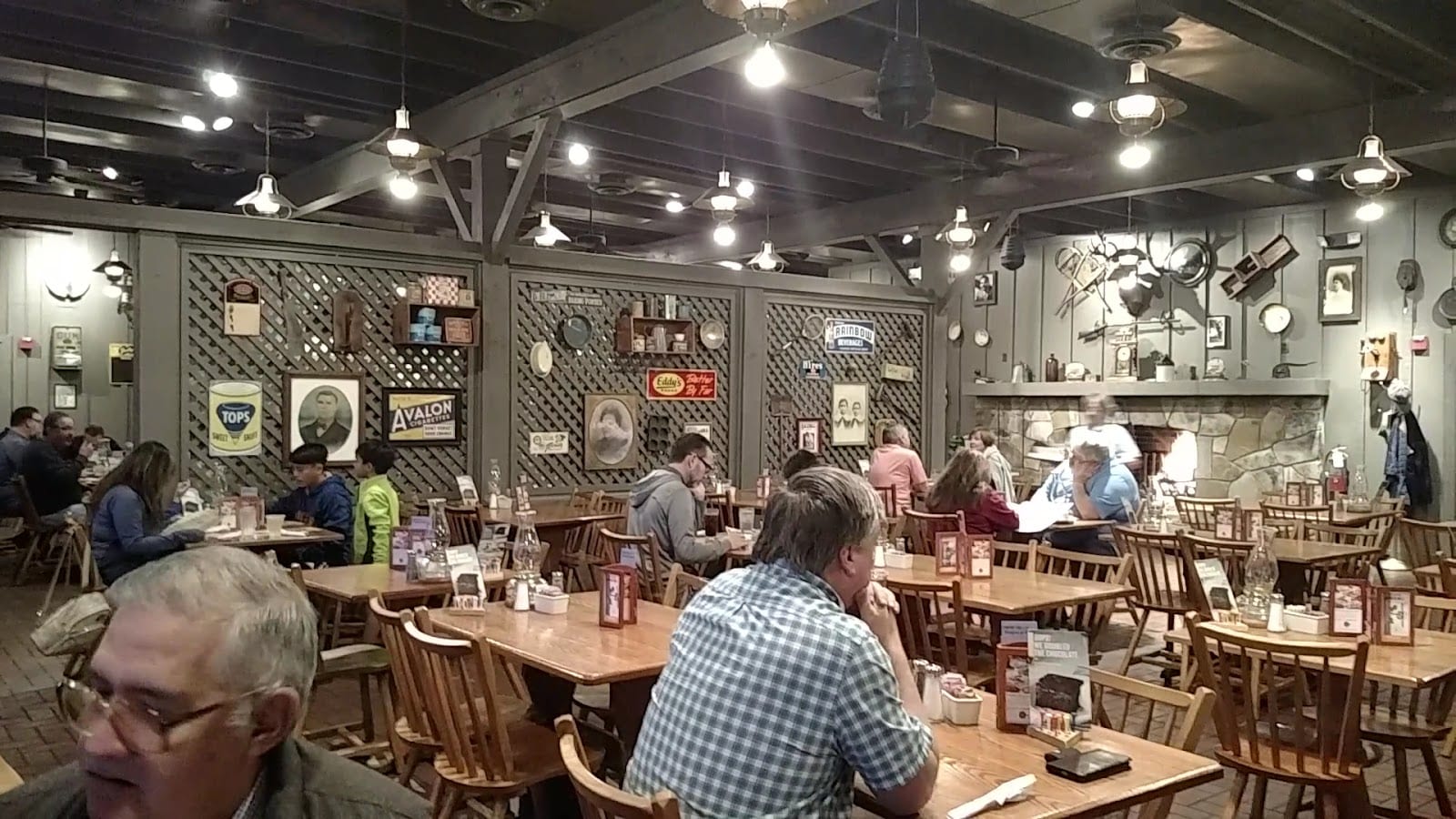 Cracker Barrel Old Country Store, photo 3